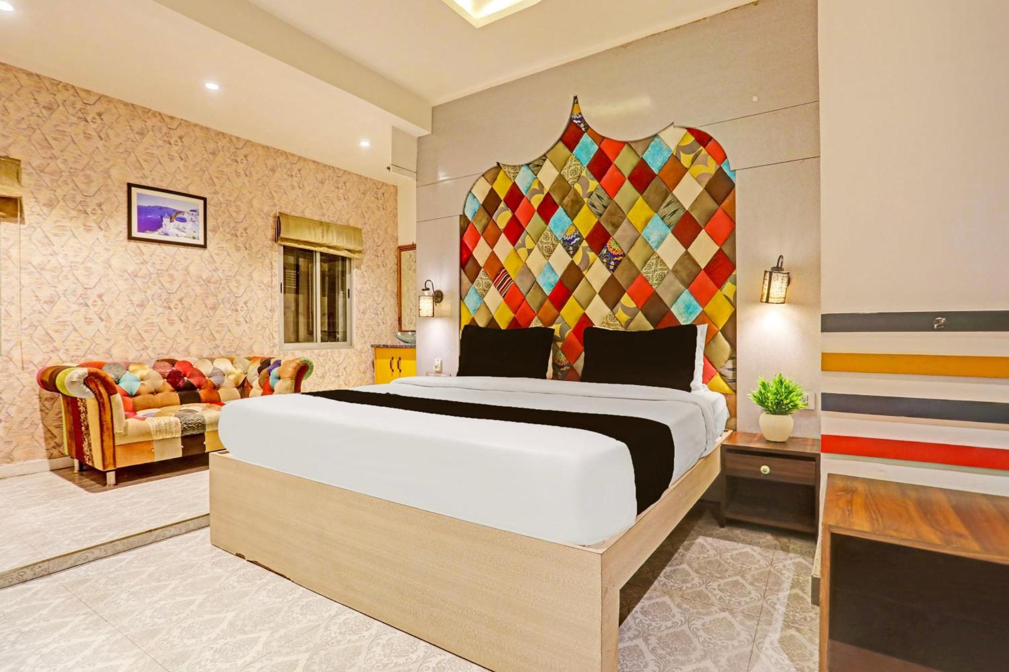Super Townhouse Cantonment Varanasi Formerly Sarin Inn Extérieur photo